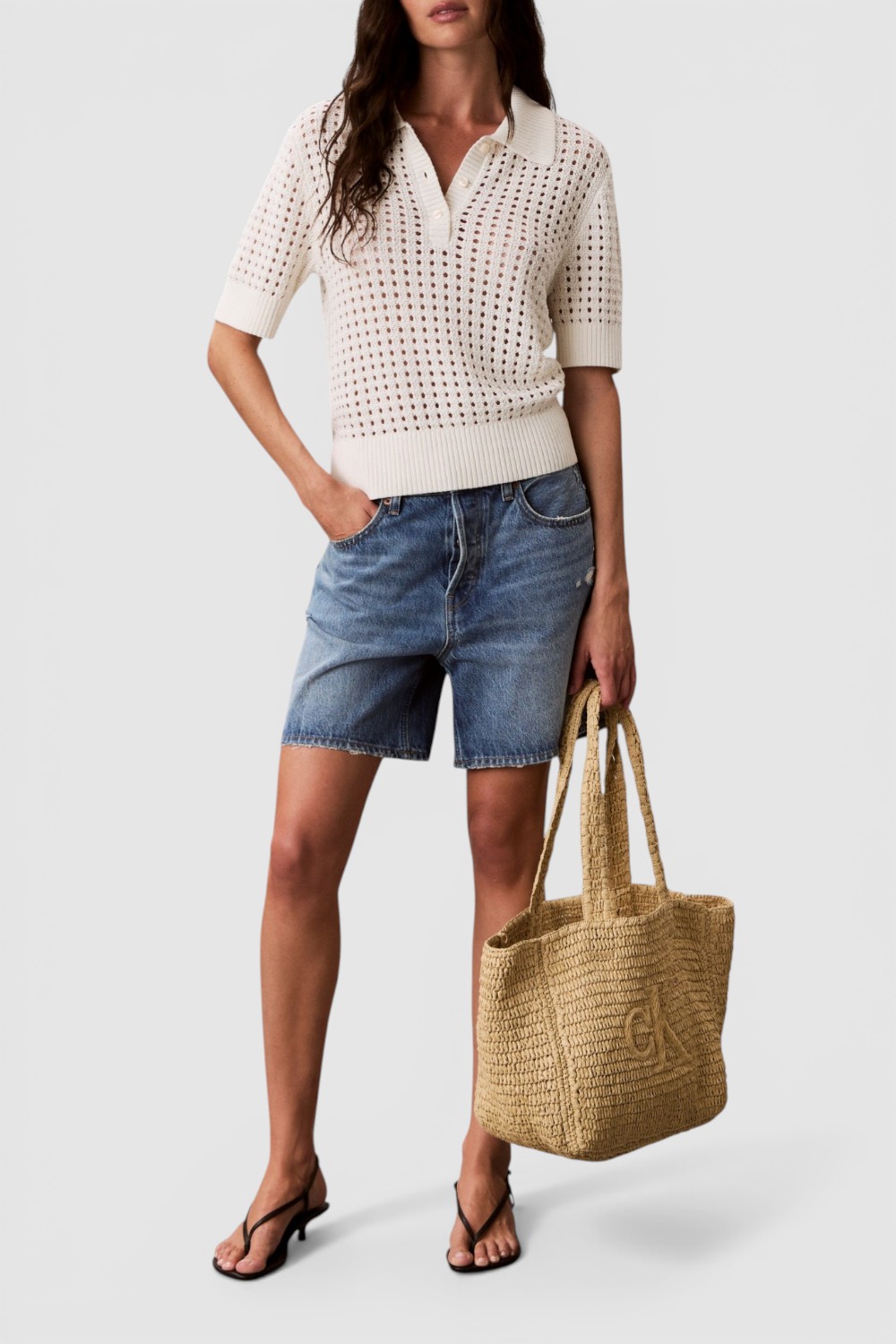 תמונת כל הלוק של תיק נשיאה